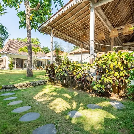 Spacious 3Bdrs - Villa Passiflore Bingin