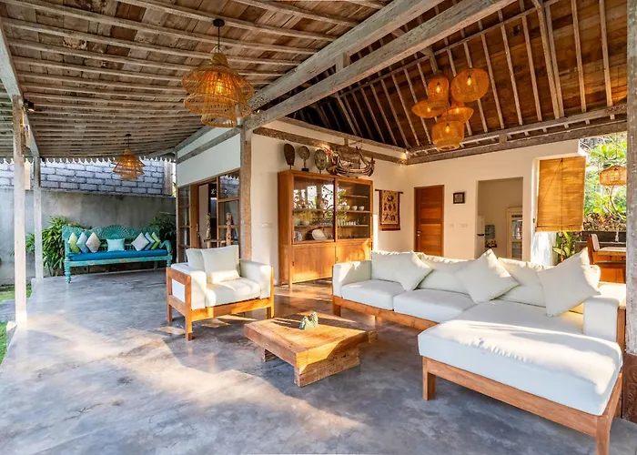 Spacious 3bdrs - Passiflore Bingin